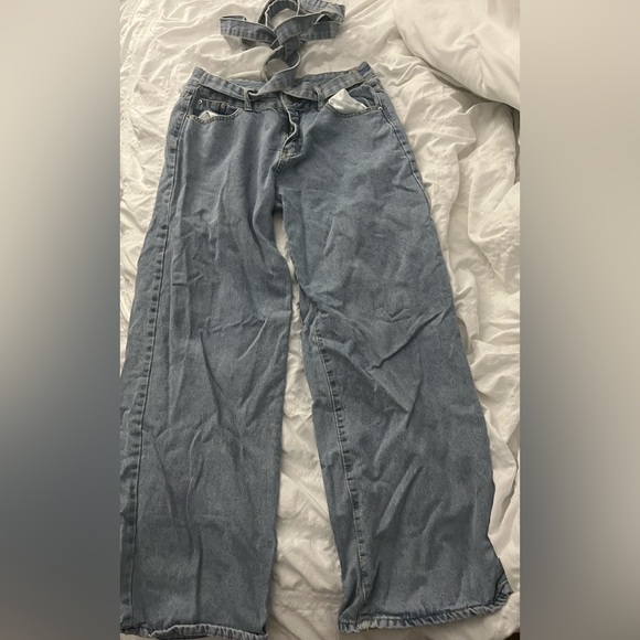 Jeans - Picture 2 of 2